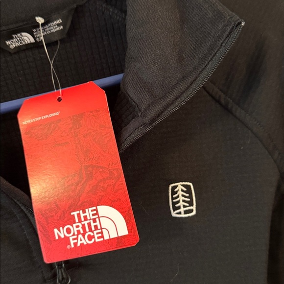 NWT The North Face Black Quarter-Zip  Ladies Mountain Peak UFP gear size small - Picture 4 of 6